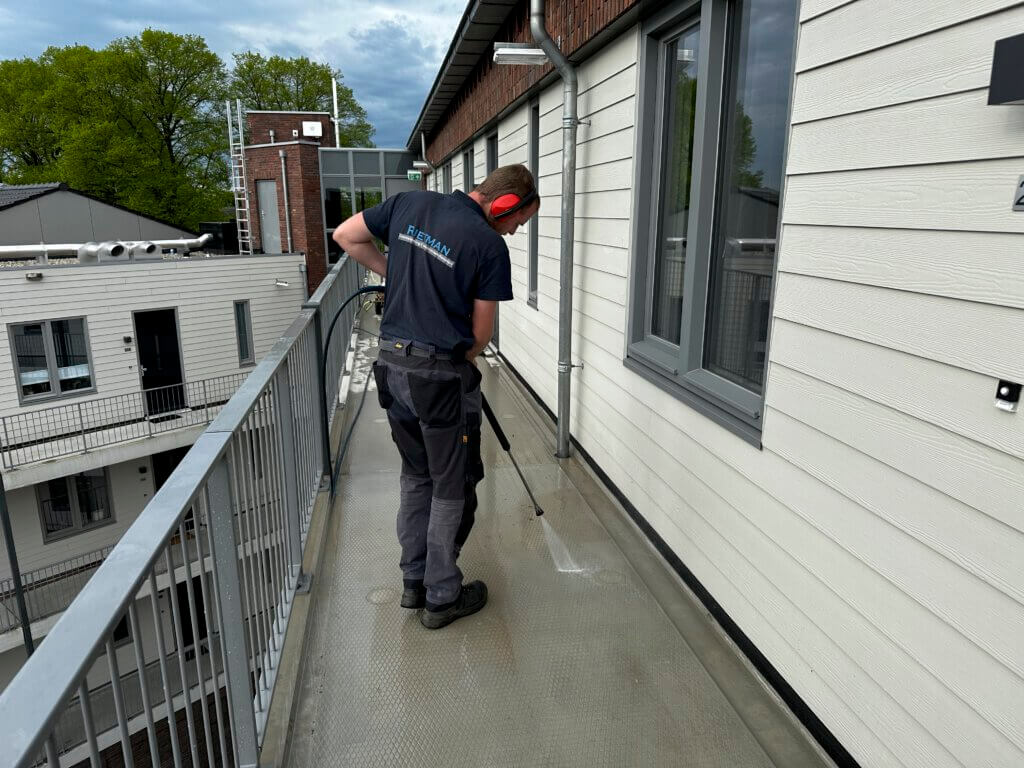 Reinigen met hogedruk reiniger